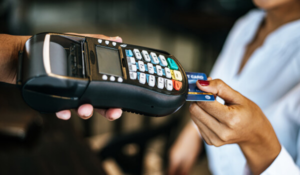 thanh toán hóa đơn bằng thẻ ngân hàng