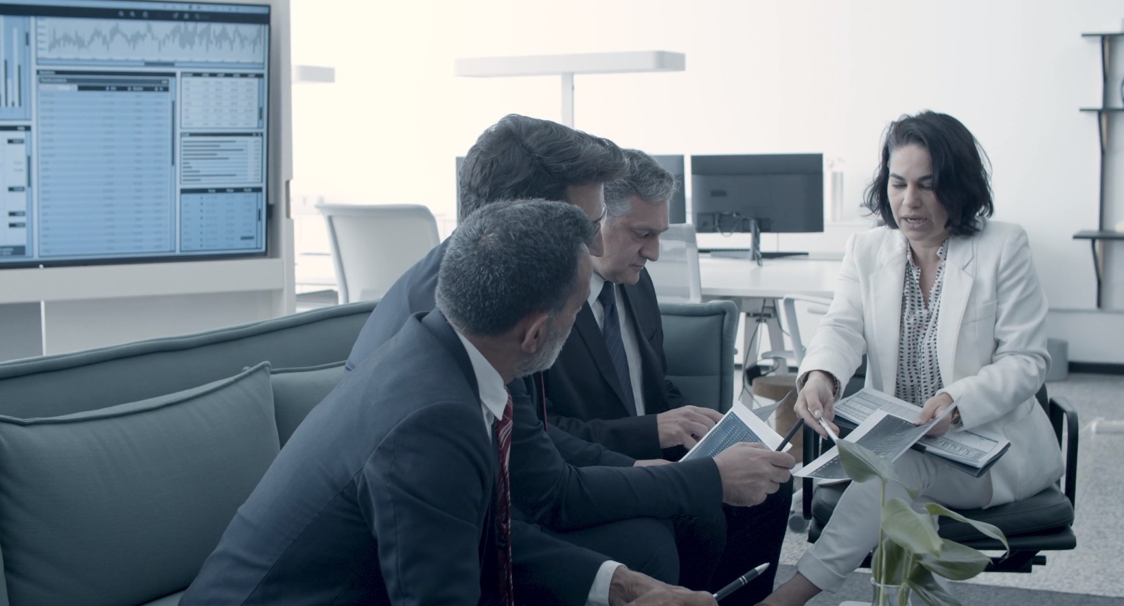 Theo dõi và dự đoán được tỷ giá hối đoái